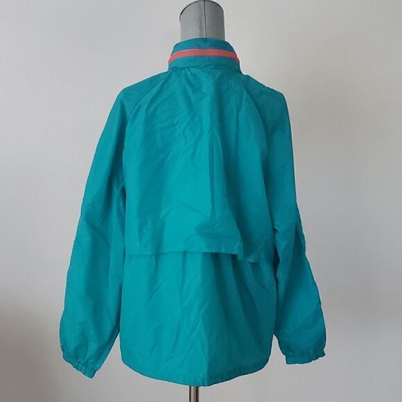 Woolrich | Travel Windbreaker  - Picture 5 of 8